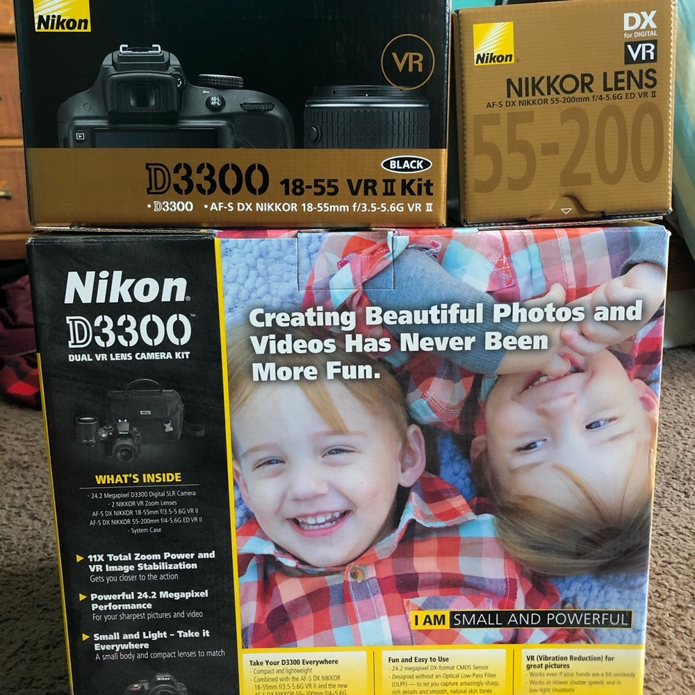 Nikon D3300 Dual VR Lens Camera Kit